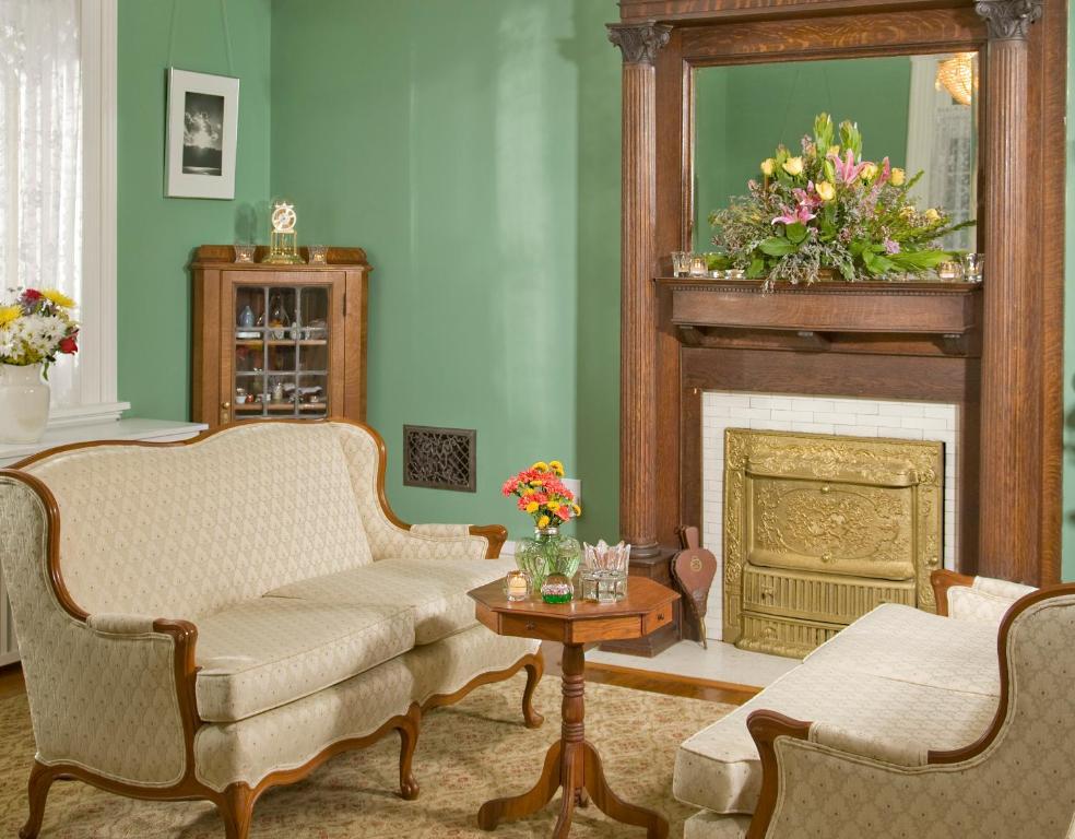 لينشبرج The Carriage House Inn B&B المظهر الخارجي الصورة