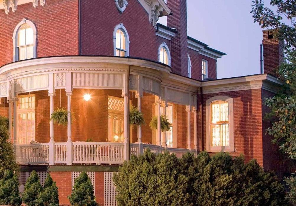 لينشبرج The Carriage House Inn B&B المظهر الخارجي الصورة