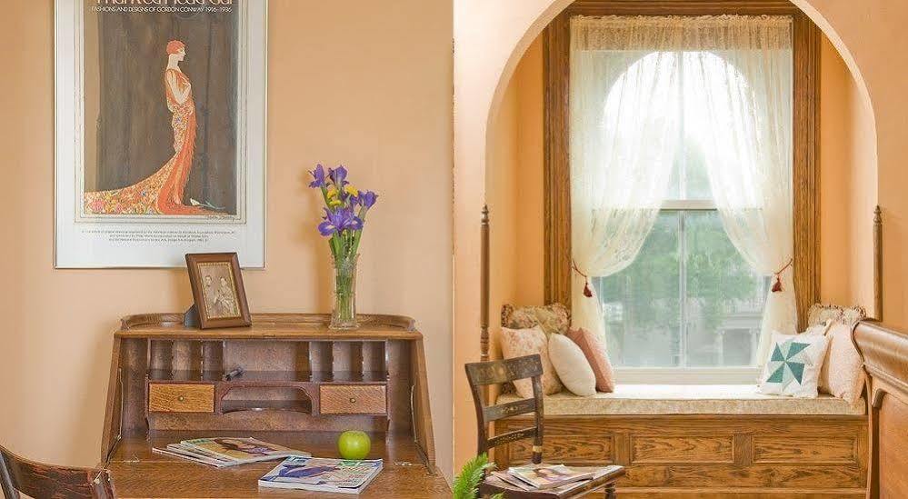 لينشبرج The Carriage House Inn B&B المظهر الخارجي الصورة